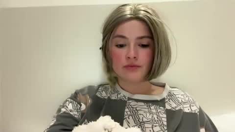 Snapshot of emily_morning_dew chatting on May 1, 2026, 6:12 pm emily_morning_dew online show from May 1, 2026, 6:12 pm