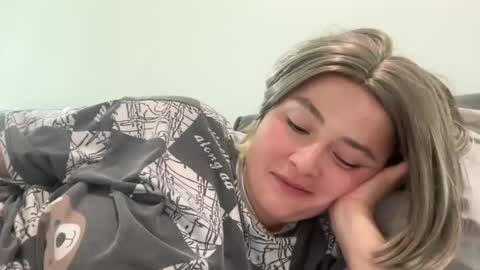 Snapshot of emily_morning_dew chatting on July 8, 2026, 4:11 pm emily_morning_dew online show from July 8, 2026, 4:11 pm