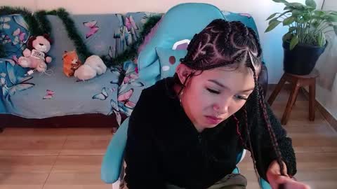 Snapshot of emily_rosse04 chatting on December 7, 2024, 12:35 pm online show from December 7, 2024, 12:35 pm
