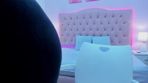  EMILY  online show from February 5, 2025, 2:29 am