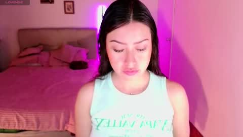 Snapshot of emily_swan_04 chatting on November 4, 2025, 1:16 am Emily Swan online show from November 4, 2025, 1:16 am