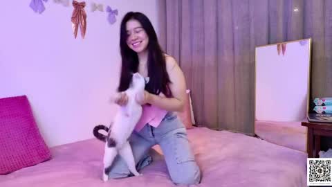 Snapshot of emily_sweet30 chatting on April 28, 2026, 11:10 pm Emily online show from April 28, 2026, 11:10 pm