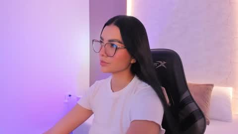 emily_tolson online show from March 5, 2026, 7:32 pm