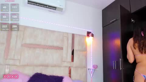 emily_walker4 online show from November 23, 2025, 2:28 pm