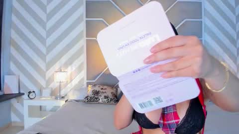 Emily White online show from October 28, 2025, 8:55 pm