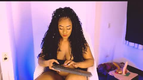 Emily Williams12 online show from September 21, 2025, 2:13 am
