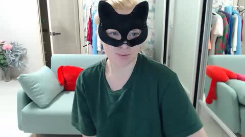 Emily online show from March 11, 2026, 6:25 pm