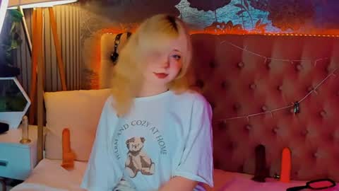 Snapshot of emilyangels chatting on July 9, 2026, 6:50 am Baby Emelli online show from July 9, 2026, 6:50 am