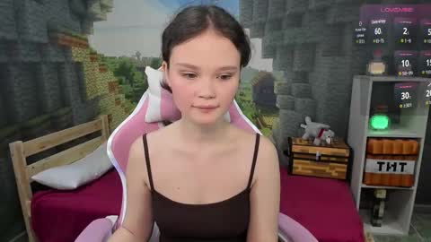 Emilyhaves online show from September 30, 2025, 6:57 pm