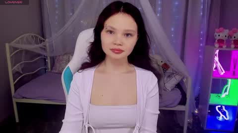 Emilyhaves online show from May 12, 2026, 7:27 am