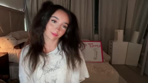 Snapshot of emilyfawn chatting on May 3, 2026, 3:34 am emilyfawn online show from May 3, 2026, 3:34 am