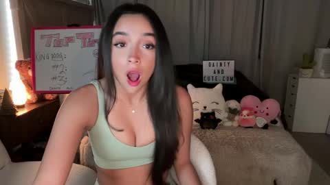 Snapshot of emilyfawn chatting on May 5, 2026, 4:20 am emilyfawn online show from May 5, 2026, 4:20 am