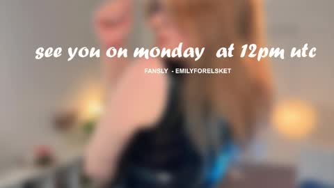 Snapshot of emilyforelsket chatting on May 31, 2026, 6:09 pm Emily online show from May 31, 2026, 6:09 pm