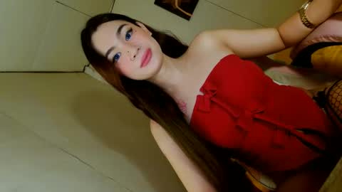 Snapshot of emilyfuckers chatting on February 7, 2026, 8:07 am ariane online show from February 7, 2026, 8:07 am