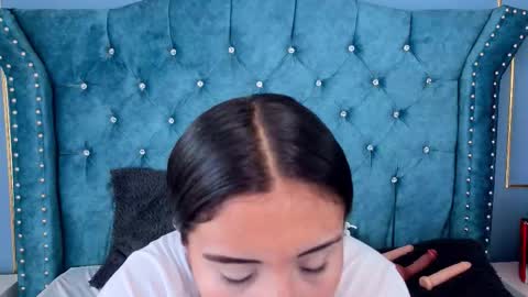 Emily online show from November 5, 2025, 8:09 pm