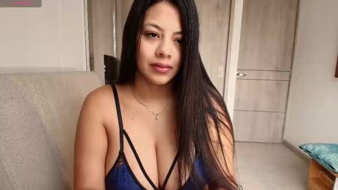 Snapshot of emilyguss chatting on December 5, 2025, 3:09 pm Emily online show from December 5, 2025, 3:09 pm