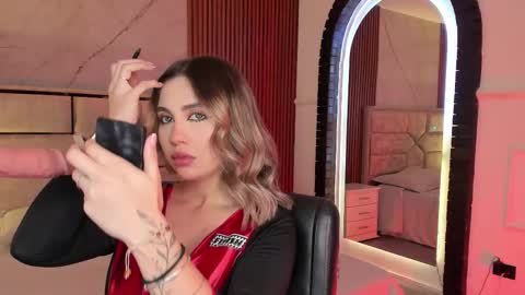 Emily Hendrix online show from February 4, 2026, 2:23 pm