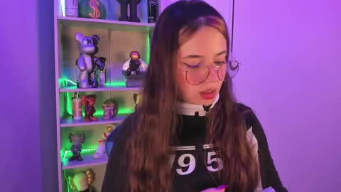 VALEEEN online show from January 30, 2025, 4:02 pm