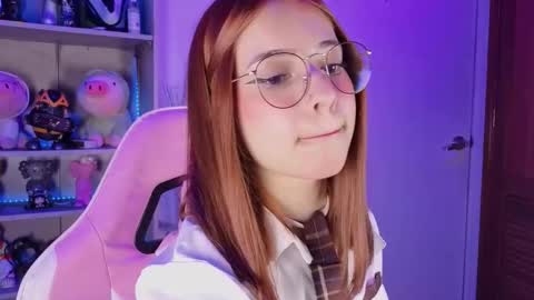 VALEEEN online show from November 24, 2025, 5:34 pm