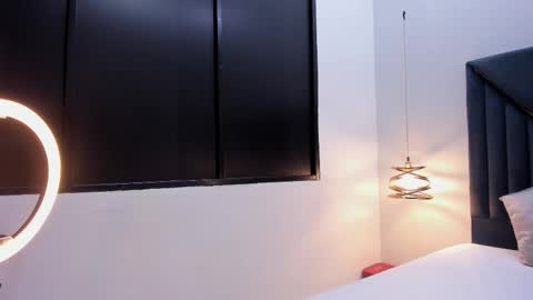 Snapshot of emilykartters chatting on February 25, 2026, 12:15 pm emilykartters online show from February 25, 2026, 12:15 pm