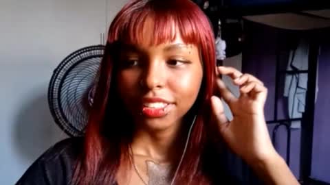 Snapshot of emilylivos chatting on March 6, 2026, 6:04 pm Emily Livos online show from March 6, 2026, 6:04 pm