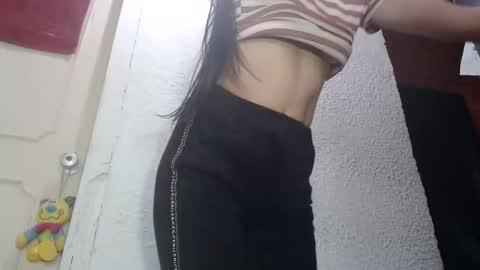 Nickole online show from November 13, 2025, 4:06 pm