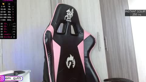 Emilyn online show from April 10, 2026, 4:12 pm