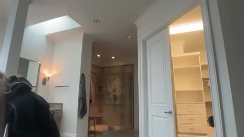 Snapshot of emilyparkerrr chatting on February 20, 2026, 8:09 pm emilyparkerrr online show from February 20, 2026, 8:09 pm