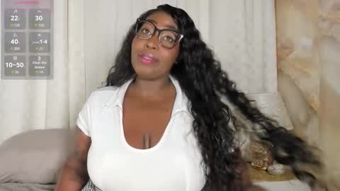 emilyrojas online show from December 16, 2025, 12:32 pm