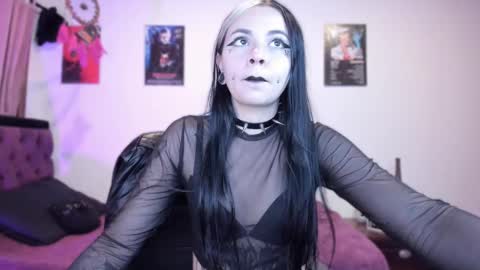  Emily Support me to have 100 likes plx online show from February 11, 2025, 12:17 am