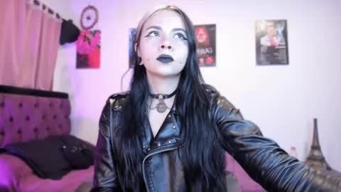  Emily Support me to have 100 likes plx online show from February 18, 2025, 3:21 am