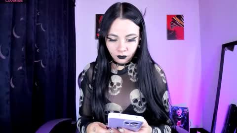  Emily Support me to have 100 likes plx online show from October 29, 2025, 9:27 pm