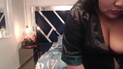 Snapshot of emilysander_ chatting on December 4, 2024, 10:08 pm Emily online show from December 4, 2024, 10:08 pm