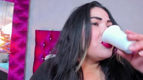 Snapshot of emilysander_ chatting on January 14, 2025, 1:06 pm Emily online show from January 14, 2025, 1:06 pm