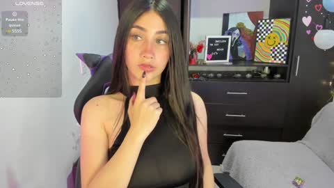 Emy online show from January 10, 2025, 11:29 pm