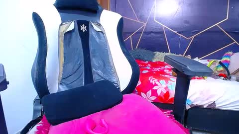 Emily online show from September 27, 2025, 3:39 pm