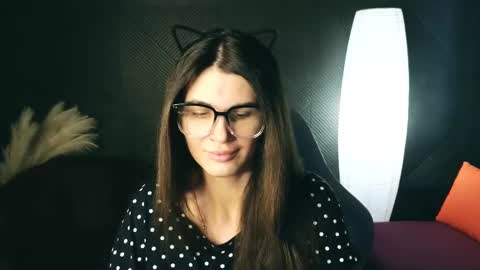 Emily online show from February 10, 2025, 4:19 am