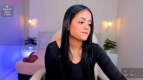 Emily online show from September 23, 2025, 4:04 am