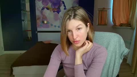 Snapshot of emilywalkers chatting on December 15, 2024, 6:51 am EmilyWalkers online show from December 15, 2024, 6:51 am