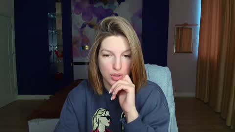 Snapshot of emilywalkers chatting on January 19, 2025, 7:15 am EmilyWalkers online show from January 19, 2025, 7:15 am