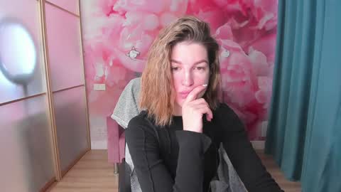 Snapshot of emilywalkers chatting on January 27, 2025, 8:07 am EmilyWalkers online show from January 27, 2025, 8:07 am
