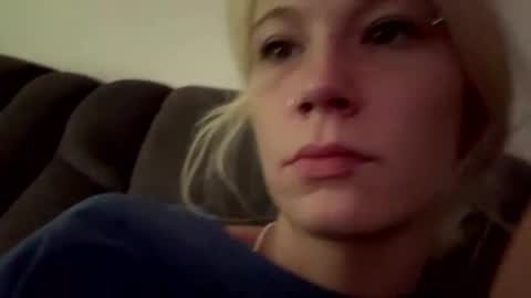 Snapshot of emilywarren296 chatting on September 21, 2025, 2:51 pm emilywarren296 online show from September 21, 2025, 2:51 pm