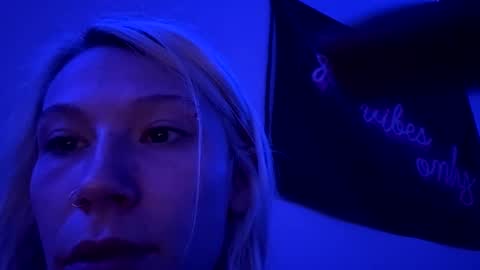 Snapshot of emilywarren296 chatting on October 12, 2025, 1:43 pm emilywarren296 online show from October 12, 2025, 1:43 pm