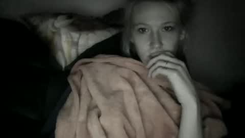 Snapshot of emilywarren296 chatting on October 24, 2025, 11:28 am emilywarren296 online show from October 24, 2025, 11:28 am