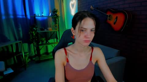 Emily online show from December 5, 2024, 6:10 am