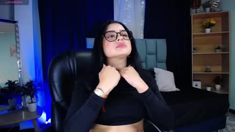 Emily  online show from November 13, 2025, 3:27 am