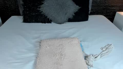 emilyy_collinss online show from September 8, 2025, 4:17 pm