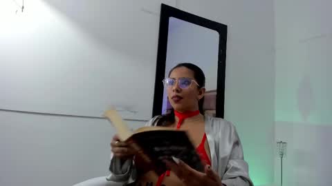 emilyy_cooperr online show from February 11, 2025, 3:08 am