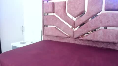 emilyy_cooperr online show from February 18, 2025, 3:10 am