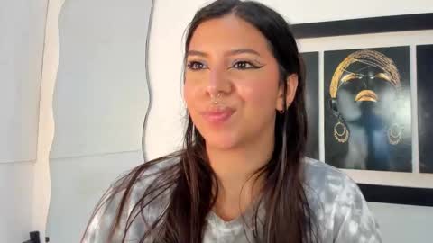 emilyy_cooperr online show from November 11, 2025, 12:27 pm